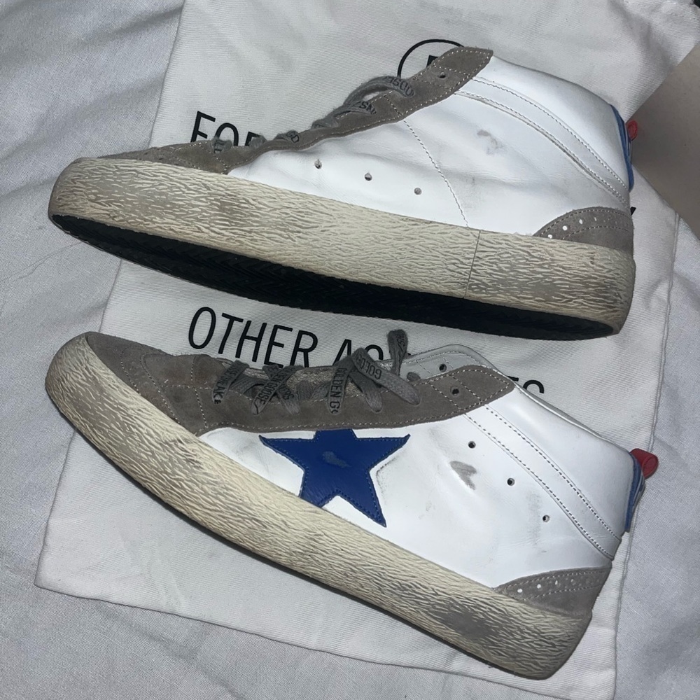 Golden Goose Mid Star in white leather with blue star and dove gray inserts! - Picture 4 of 9